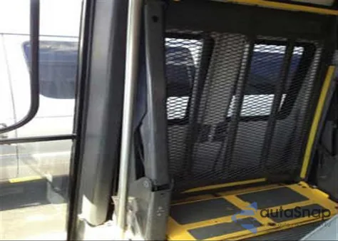 2008 Ford Econoline Van Econoline E350 Super Duty z USA, uszkodzony, nr VIN 1FT2S34L18DA92345